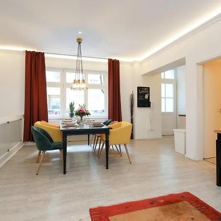 5 Personen Altbau Nahe Kurfuerstendamm - Shakespeare *
