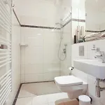 5 Personen Altbau Nahe Kurfuerstendamm - Shakespeare * Berlino