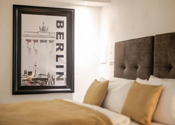 5 Personen Altbau Nahe Kurfuerstendamm - Shakespeare